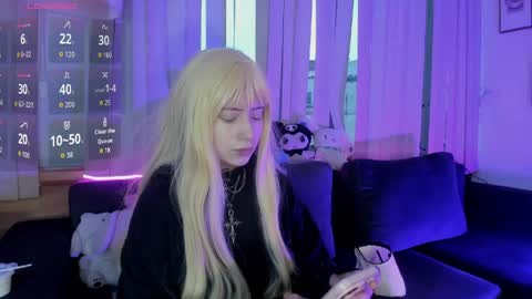 Hello Kitty online show from 06/08/26, 12:38