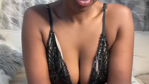 Snapshot of h_o_t_goddess chatting on 06/25/26, 05:07 h_o_t_goddess online show from 06/25/26, 05:07