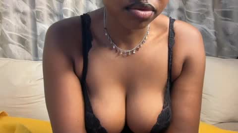 Snapshot of h_o_t_goddess chatting on 07/12/26, 03:52 h_o_t_goddess online show from 07/12/26, 03:52