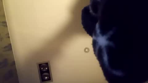 Snapshot of h_rd333 chatting on 09/17/25, 09:38 h_rd333 online show from 09/17/25, 09:38