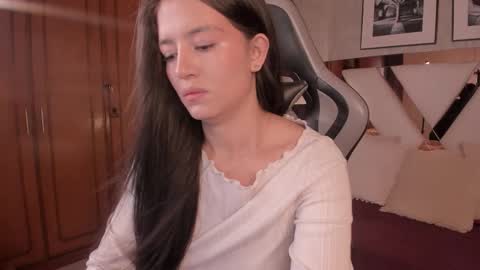 Snapshot of haathorx chatting on 10/18/25, 03:02 haathorx online show from 10/18/25, 03:02