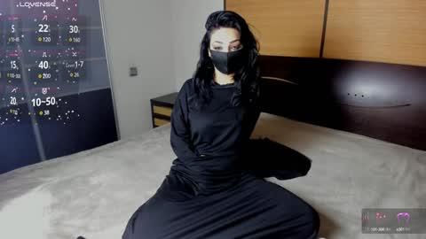 Linda online show from 12/27/24, 11:28