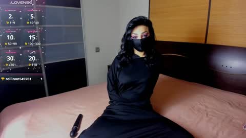 Linda online show from 01/06/25, 02:37