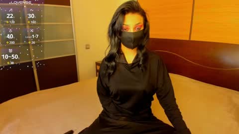 Linda online show from 01/15/25, 04:15