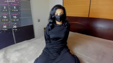 Linda online show from 02/10/25, 02:30