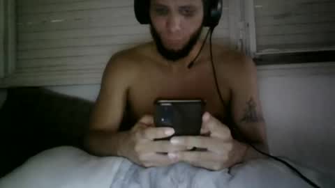 Snapshot of hadecats chatting on 02/02/25, 08:08 hadecats online show from 02/02/25, 08:08