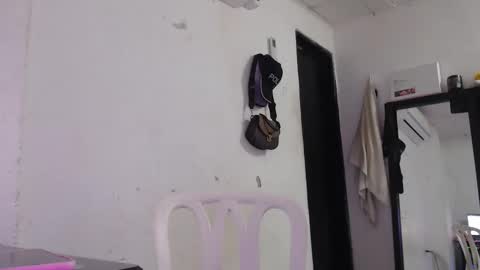 Snapshot of hadesmit1 chatting on 03/26/26, 04:01 hadesmit1 online show from 03/26/26, 04:01