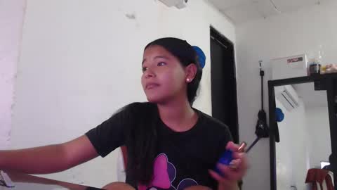 Snapshot of hadesmit1 chatting on 04/08/26, 10:32 hadesmit1 online show from 04/08/26, 10:32