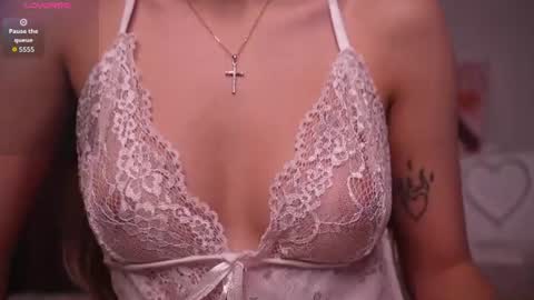 Hi Im Rebecca Glad to see you in my room  PVT is open online show from 06/30/26, 01:06