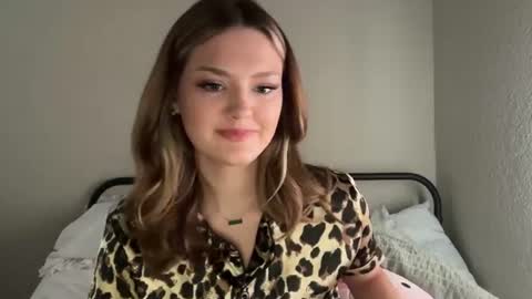 Snapshot of hadleyreed chatting on 06/16/26, 12:13 Follow my FREE OnlyFans for a Sexy Surprise online show from 06/16/26, 12:13