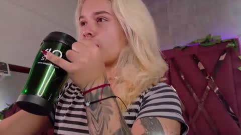 Snapshot of haelycute chatting on 01/10/26, 12:29 Haely online show from 01/10/26, 12:29