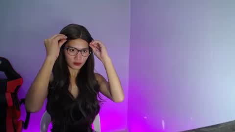 Snapshot of hailey69sexy chatting on 09/17/25, 07:32 hailey69sexy online show from 09/17/25, 07:32