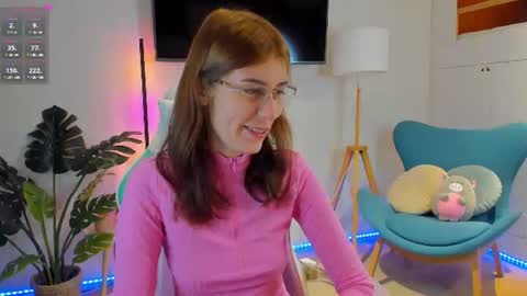 Hailey  Green online show from 07/06/26, 09:17