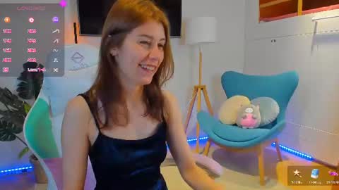 Hailey  Green online show from 07/23/26, 06:50