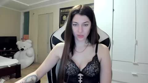 Sk     pe     Anya388109 online show from 12/14/25, 04:23