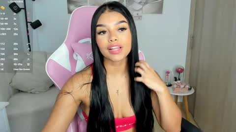 hailey online show from 06/03/26, 02:33