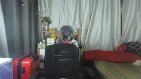 Snapshot of hailey_sweetcum77 chatting on 09/28/25, 10:31 hailey_sweetcum77 online show from 09/28/25, 10:31