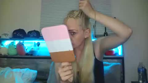 Snapshot of haileyakuma69 chatting on 10/11/25, 11:36 Hailey and d online show from 10/11/25, 11:36