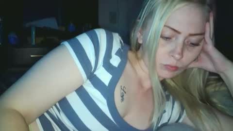 Snapshot of haileyakuma69 chatting on 10/25/25, 08:22 Hailey and d online show from 10/25/25, 08:22