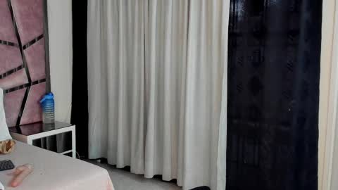 Snapshot of haileyduke chatting on 09/26/25, 11:58 Hailey online show from 09/26/25, 11:58