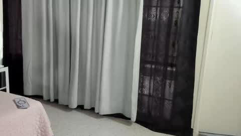 Snapshot of haileyduke chatting on 10/12/25, 03:00 Hailey online show from 10/12/25, 03:00