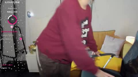 Hailey online show from 09/27/25, 08:30