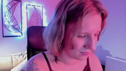 Hailey online show from 11/15/25, 09:28