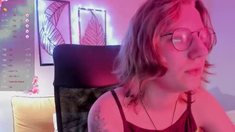 Hailey online show from 11/22/25, 09:19