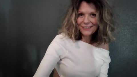 Hailey online show from 07/28/26, 06:20