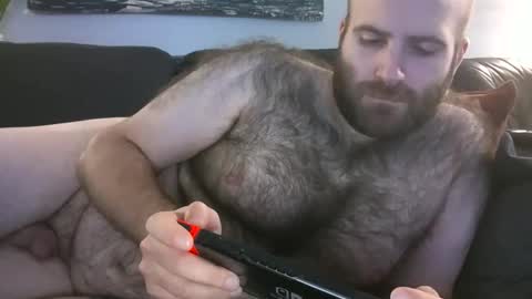 Snapshot of hairiestbear chatting on 02/01/26, 05:17 Hairiest Bear online show from 02/01/26, 05:17