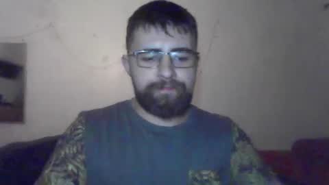 Snapshot of hairy_man_69_ chatting on 09/13/25, 10:31 horny online show from 09/13/25, 10:31