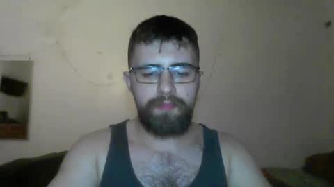 Snapshot of hairy_man_69_ chatting on 10/10/25, 02:32 horny online show from 10/10/25, 02:32