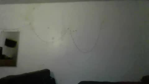 Snapshot of hairy_man_69_ chatting on 11/05/25, 10:32 horny online show from 11/05/25, 10:32