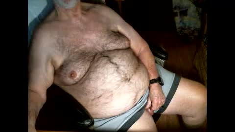 hairybear813 online show from 11/30/25, 03:43