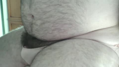 Snapshot of hairybeary1 chatting on 06/21/26, 06:27 hairybeary1 online show from 06/21/26, 06:27
