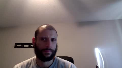 Snapshot of hairydadbod6 chatting on 12/12/24, 01:39 hairydadbod6 online show from 12/12/24, 01:39