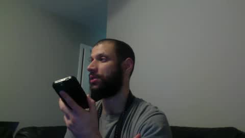 Snapshot of hairydadbod6 chatting on 12/20/24, 01:14 hairydadbod6 online show from 12/20/24, 01:14