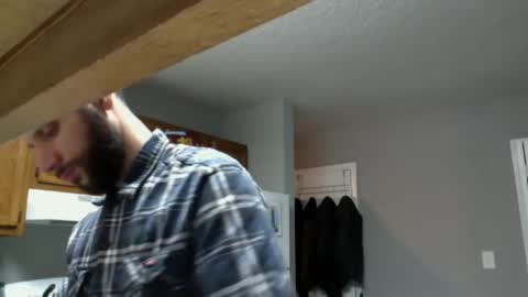 Snapshot of hairydadbod6 chatting on 01/03/25, 12:43 hairydadbod6 online show from 01/03/25, 12:43