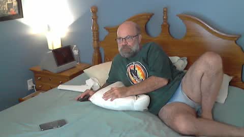 Snapshot of hairydaddybear69 chatting on 09/20/25, 12:44 HairyDaddyBear69 online show from 09/20/25, 12:44