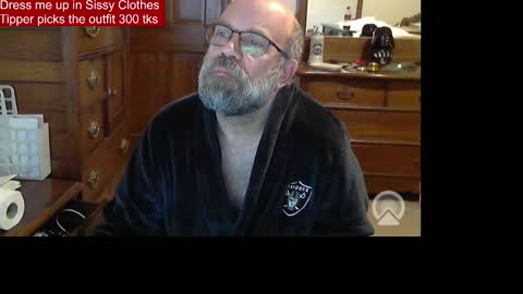 Snapshot of hairydaddybear69 chatting on 02/04/26, 12:33 HairyDaddyBear69 online show from 02/04/26, 12:33