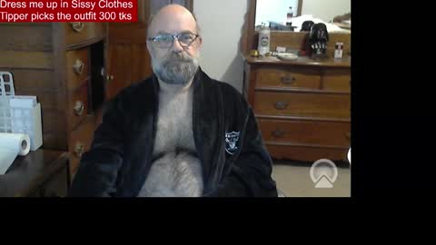 Snapshot of hairydaddybear69 chatting on 02/09/26, 12:31 HairyDaddyBear69 online show from 02/09/26, 12:31