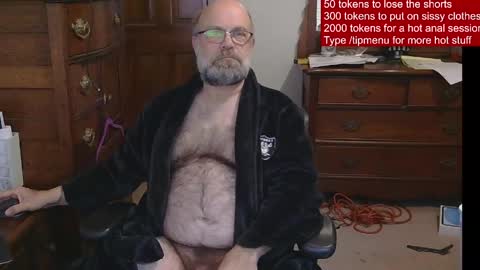 Snapshot of hairydaddybear69 chatting on 06/03/26, 11:35 HairyDaddyBear69 online show from 06/03/26, 11:35