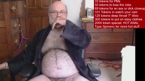 Snapshot of hairydaddybear69 chatting on 06/11/26, 02:04 HairyDaddyBear69 online show from 06/11/26, 02:04