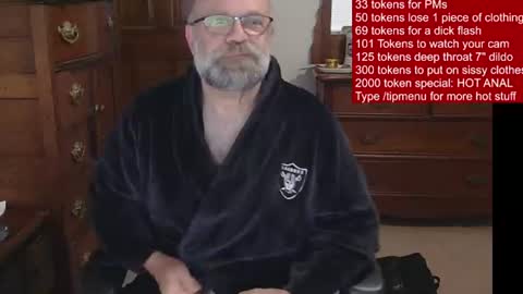 Snapshot of hairydaddybear69 chatting on 06/30/26, 11:33 HairyDaddyBear69 online show from 06/30/26, 11:33