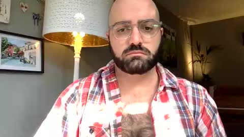 Snapshot of hairyleatherguy chatting on 09/25/25, 12:20 Hairy Guy online show from 09/25/25, 12:20