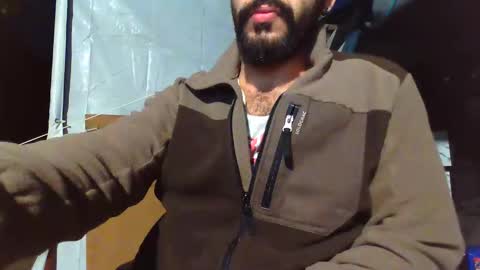 Snapshot of hairymann96 chatting on 10/31/25, 04:52 hairymann96 online show from 10/31/25, 04:52