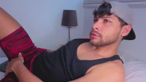 Snapshot of haku_kanjii chatting on 12/15/25, 09:30 Independent model online show from 12/15/25, 09:30