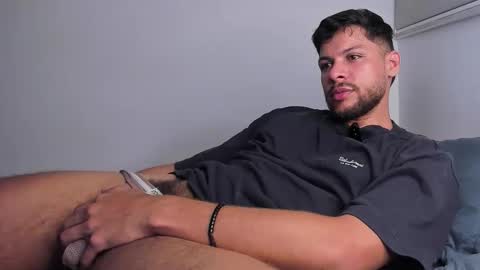 Independent       model  online show from 05/15/26, 11:56