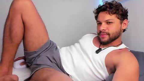 Independent       model  online show from 07/27/26, 09:55