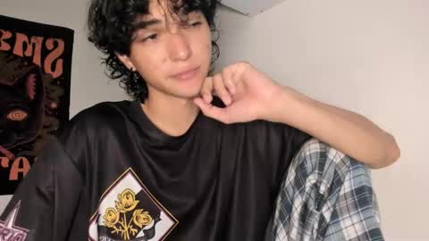 Snapshot of halan_jr chatting on 09/22/25, 04:14 halan online show from 09/22/25, 04:14